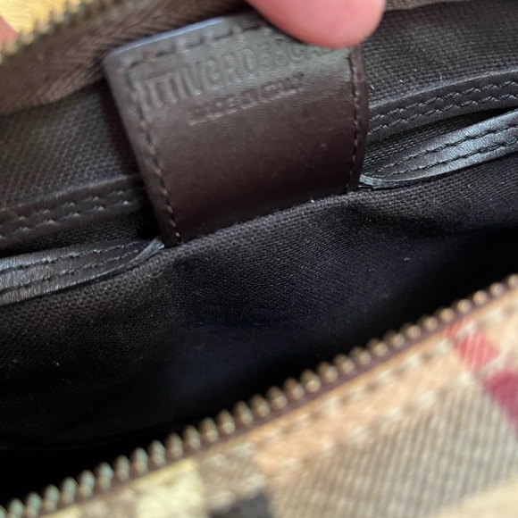 Burberry Boston - Picture 9 of 11